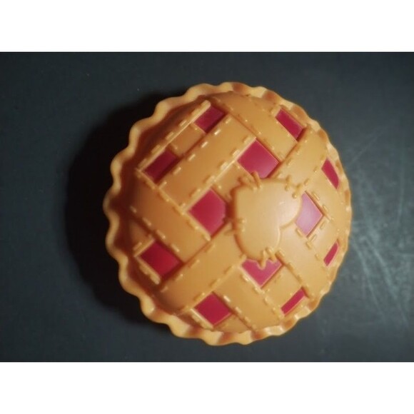Lalaloopsy Doll Accessory – Pie - Picture 2 of 3
